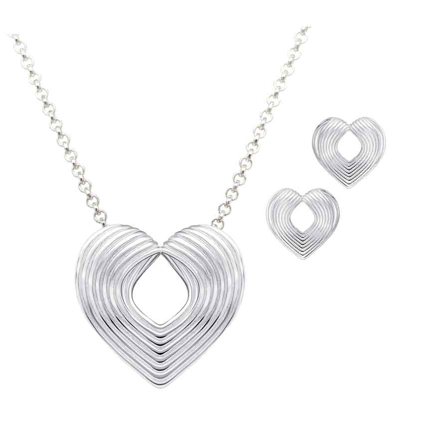 yellow-gold-hoop-and-heart-earring