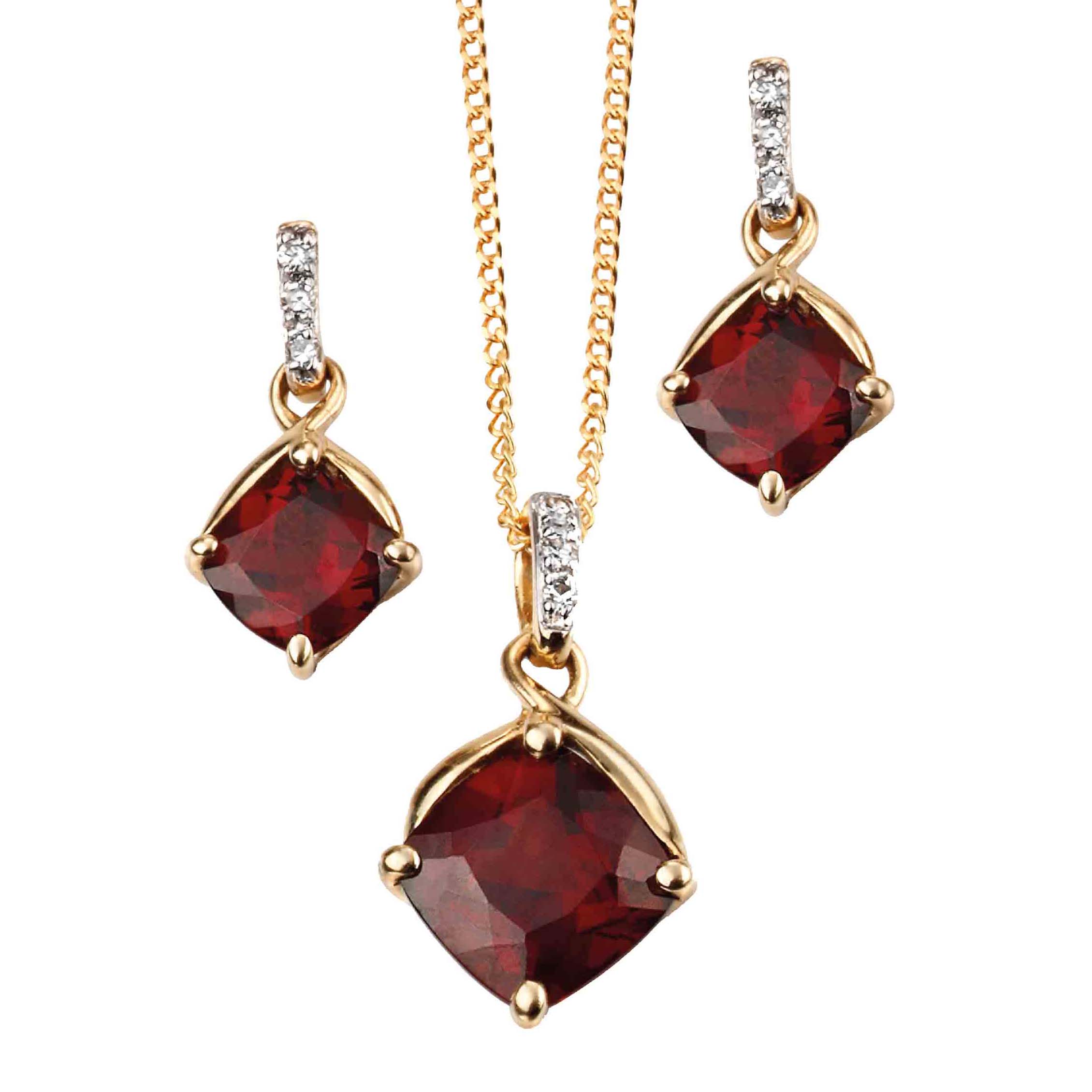 yellow-gold-hoop-and-heart-earring