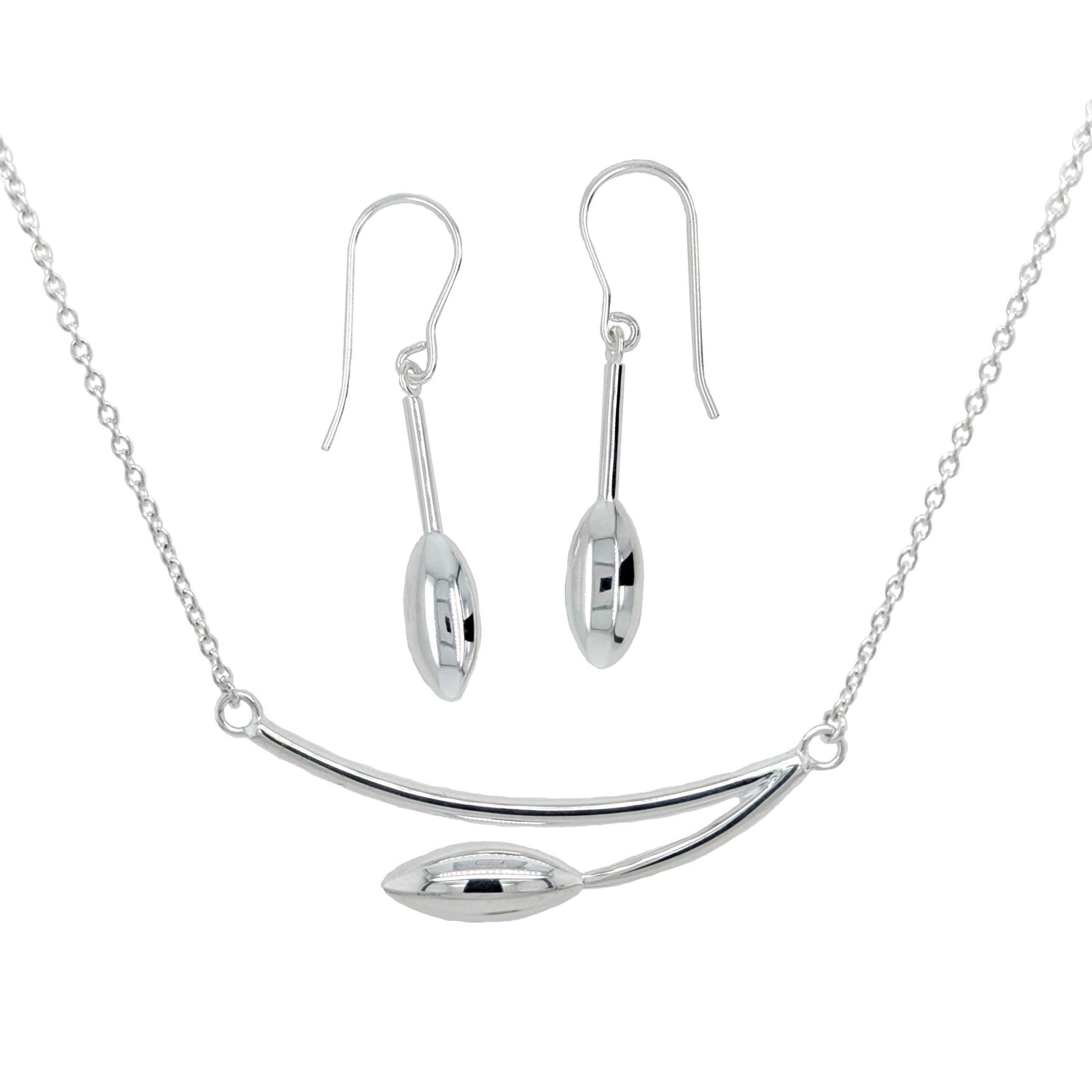 yellow-gold-hoop-and-heart-earring